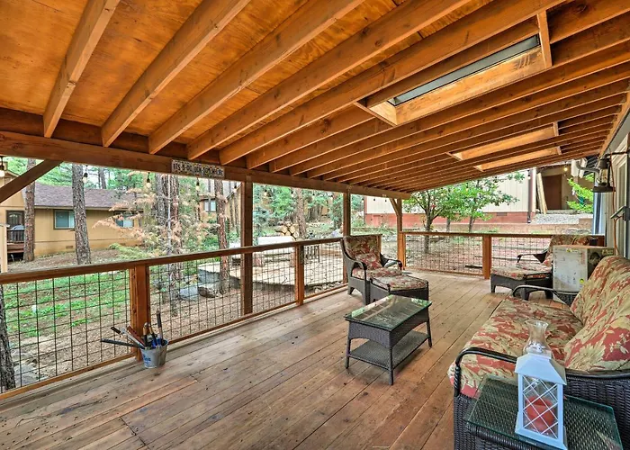 Holiday home Hot Tub & Patio: Pet-friendly In Munds Park! Munds Park