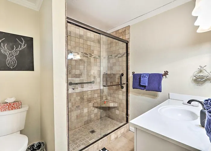 Hot Tub & Patio: Pet-friendly In Munds Park! Holiday home Munds Park
