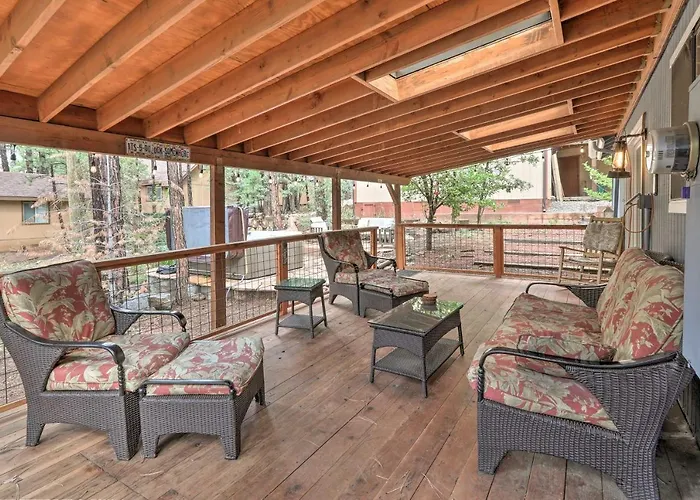 Hot Tub & Patio: Pet-friendly In Munds Park! *