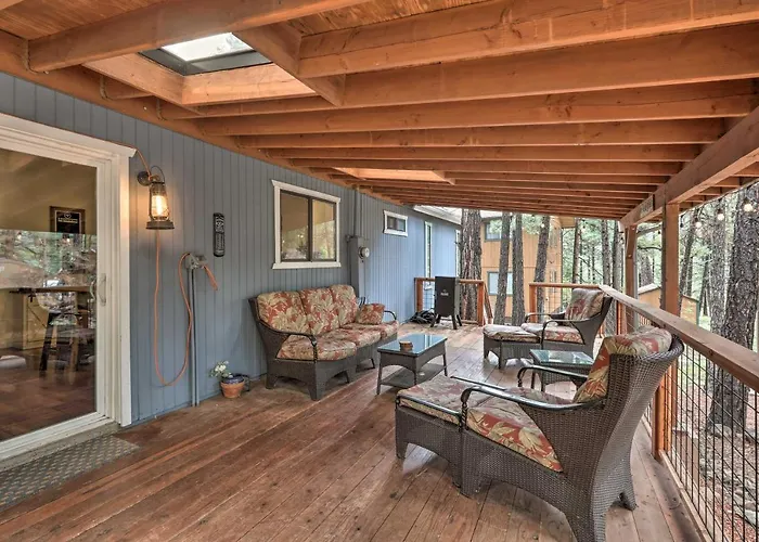 Holiday home Hot Tub & Patio: Pet-friendly In Munds Park! *