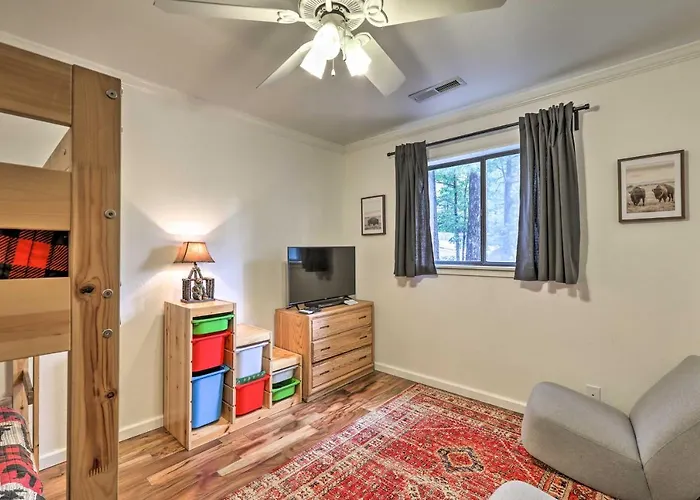 Hot Tub & Patio: Pet-friendly In Munds Park! Holiday home Munds Park