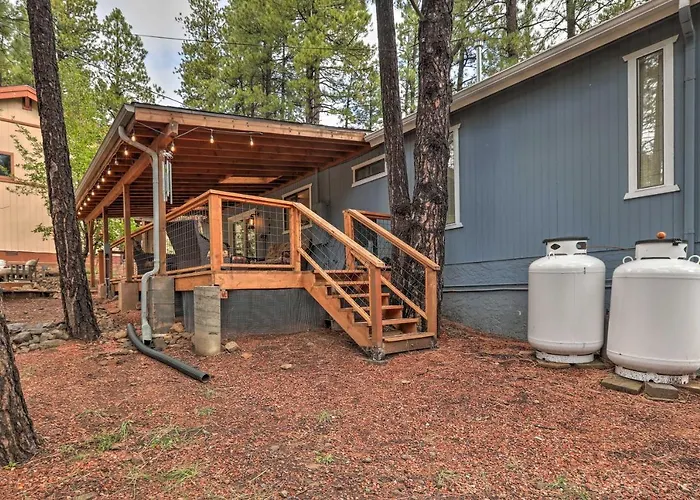 Holiday home Hot Tub & Patio: Pet-friendly In Munds Park! *