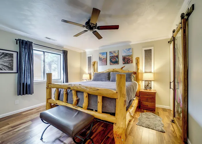 Hot Tub & Patio: Pet-friendly In Munds Park!