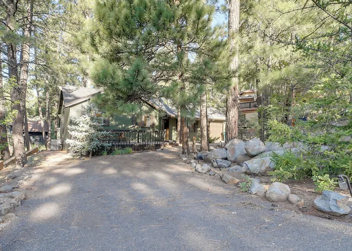 Hot Tub & Patio: Pet-friendly In Munds Park! Holiday home Munds Park