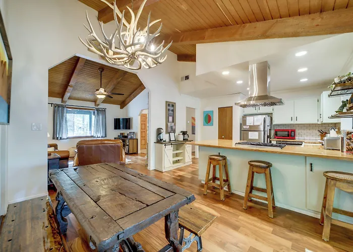 Hot Tub & Patio: Pet-friendly In Munds Park! * Munds Park